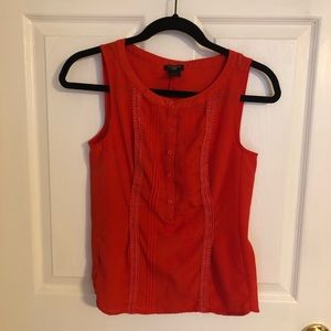 🎉SALE!!🎉 Ann Taylor Red Sleeveless Lace Accent Blouse Top Sz SP